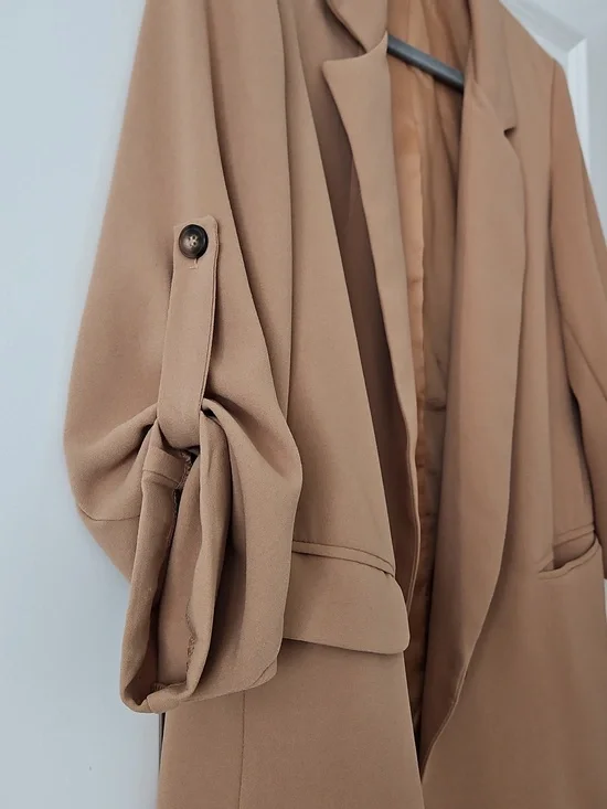 Cozy Casual Tan Roll-Tab Blazer Small (4-6) - Picture 6 of 9